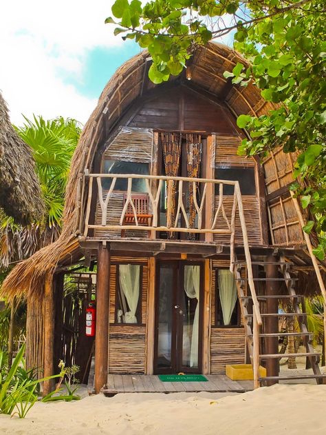 Rumah Bambu Desain Etnik