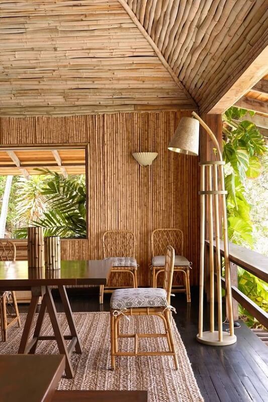 Ruang Makan Rumah Bambu Cantik